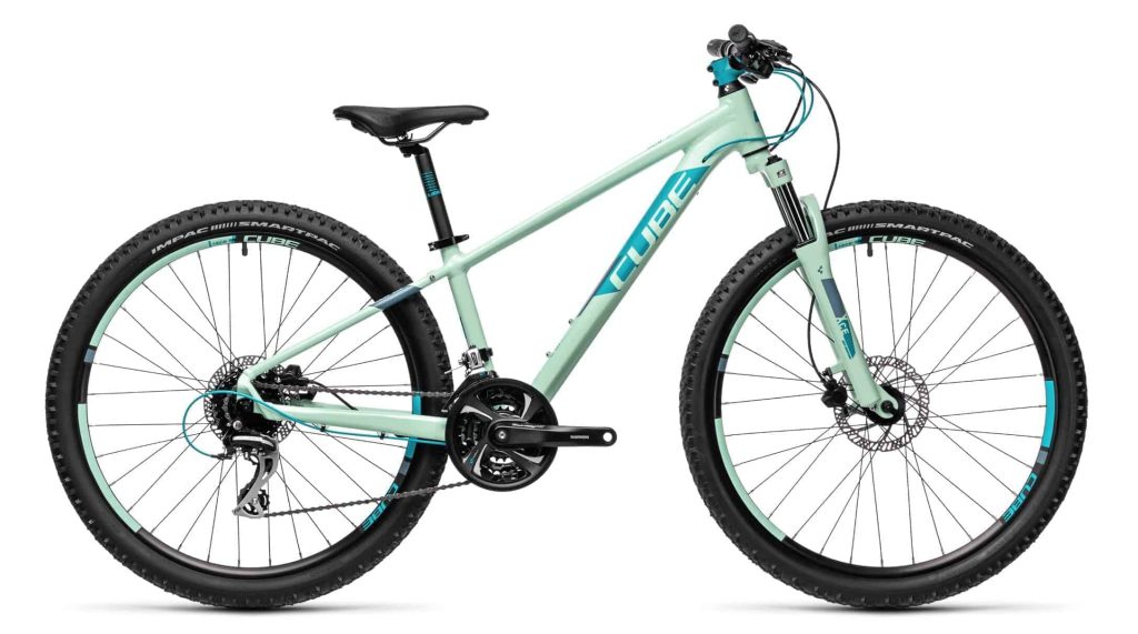 Mountainbike van CUBE in mintgroen, ideaal voor sportieve uitstapjes en avonturen.